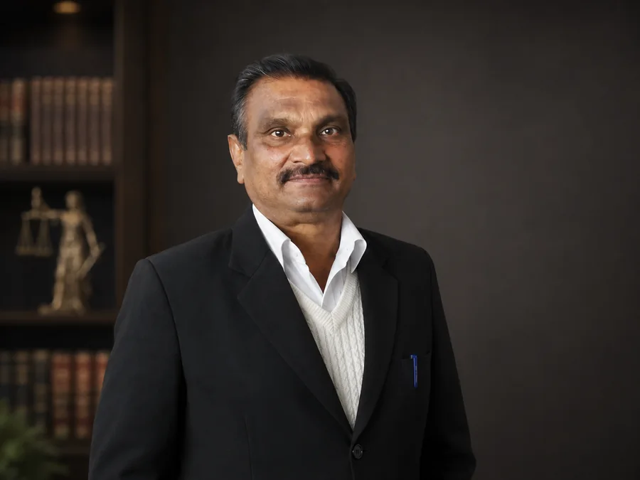 Senior Criminal Lawyer and mentor